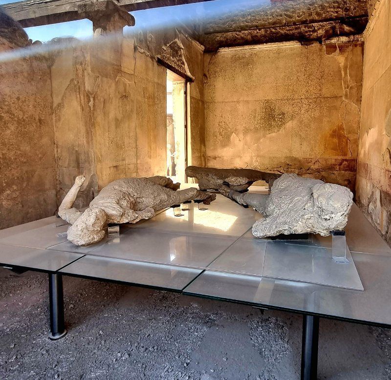 Moldes das vítimas em Pompeia